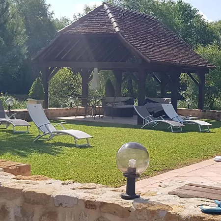 Bed & Breakfast Moulin Du Soustre *