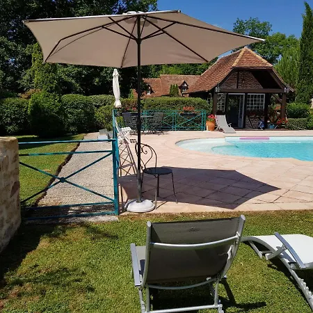 Moulin Du Soustre Bed & Breakfast Cavagnac