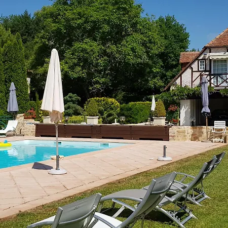 Moulin Du Soustre Bed & Breakfast *