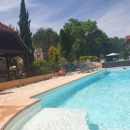 Moulin Du Soustre Nocleg ze śniadaniem Cavagnac