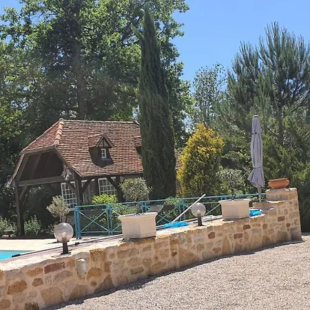 Moulin Du Soustre Nocleg ze śniadaniem Cavagnac