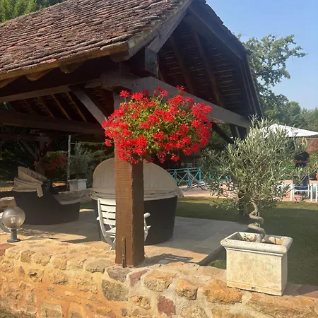 Bed & Breakfast Moulin Du Soustre