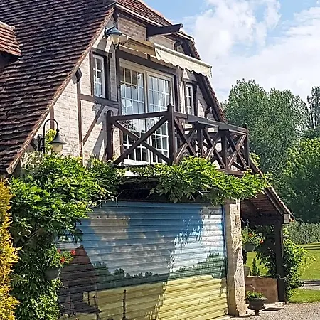 Moulin Du Soustre Bed and breakfast Cavagnac